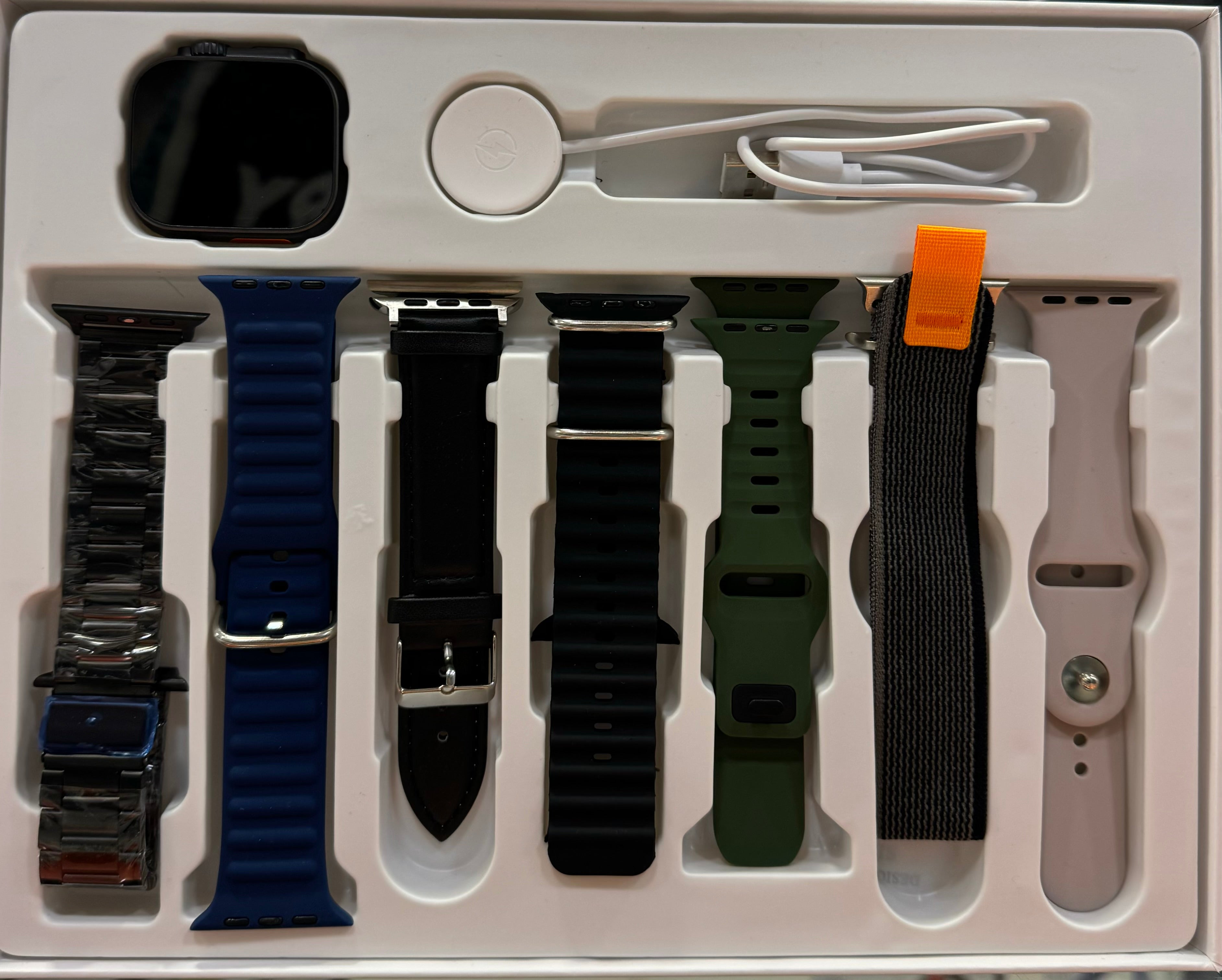 Smart Watch With 7 Bands