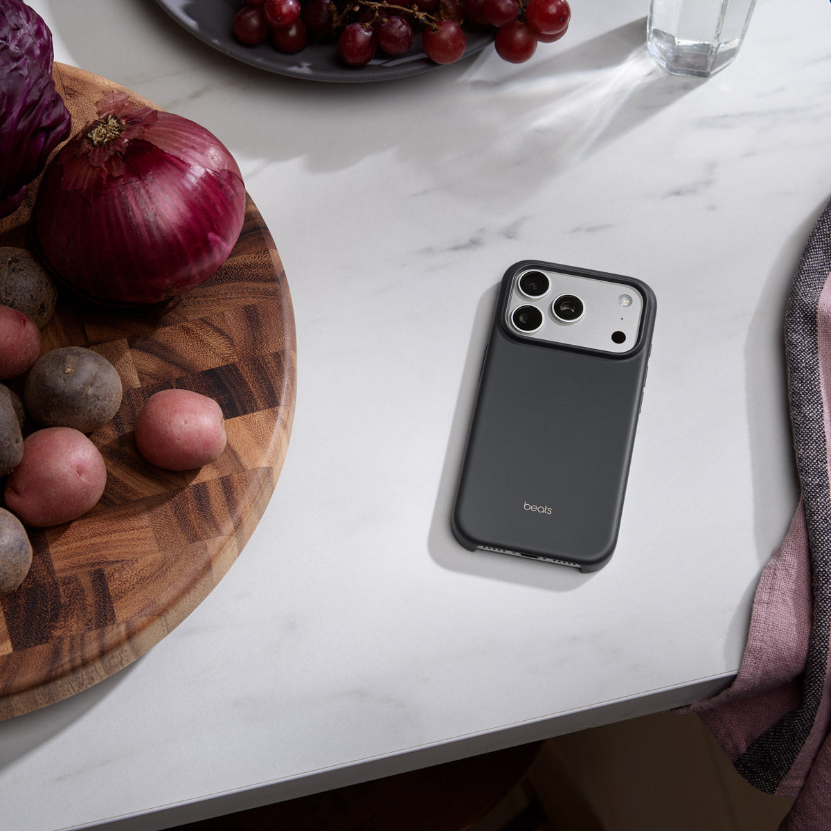 Beats 2 iPhone 17 Pro Max / iPhone 17 Pro Case Granite Grey