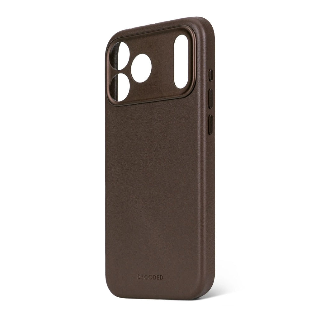 decoded leather chocolat brown case iPhone 17 pro max / iPhone 17 pro