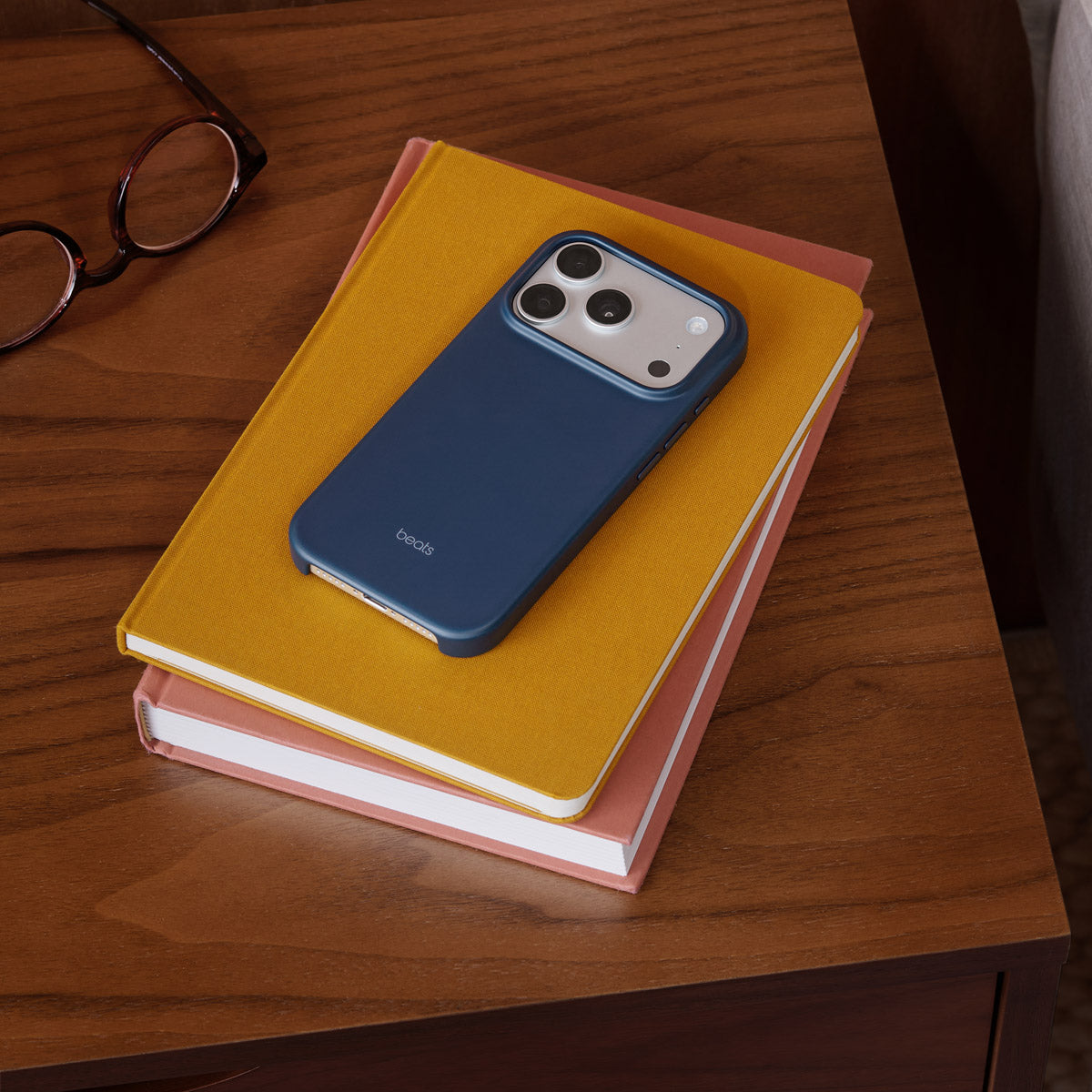 Beats 2 iPhone 17 Pro Max / iPhone 17 Pro Case Blue